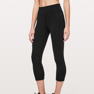 lululemon In Movement 19" Crop, Size 10